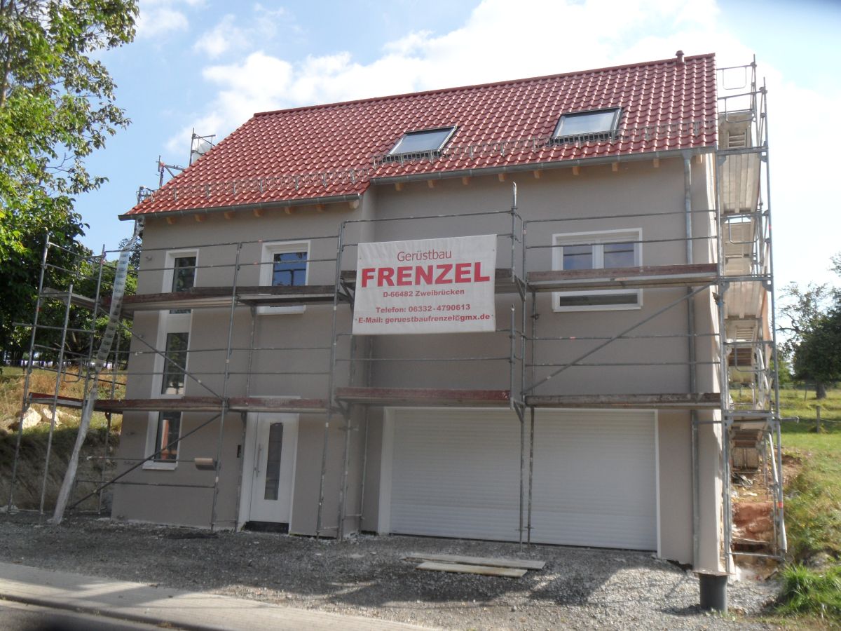 Neubau Wohnhaus Welsch - Anstrich fertig