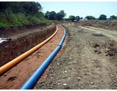12.07.2011 parallele Verlegung der Gas- und Wasserleitung in der Querspange